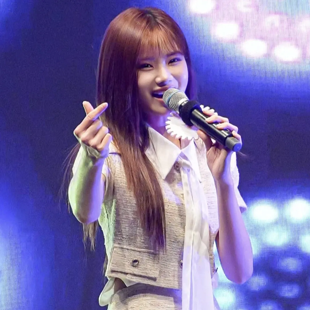 Behind-the-scenes cut of Bae Ahyeon
