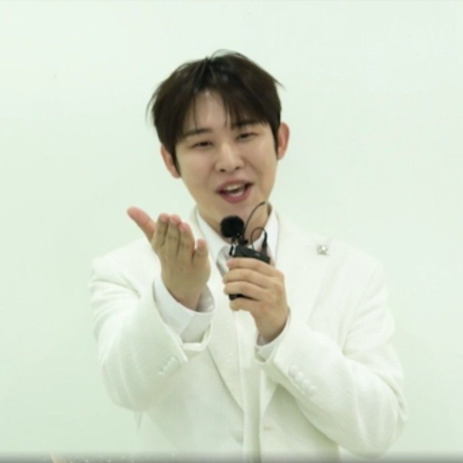 Latest photo of Jinuk