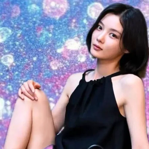 Latest photo of Kim Youjung