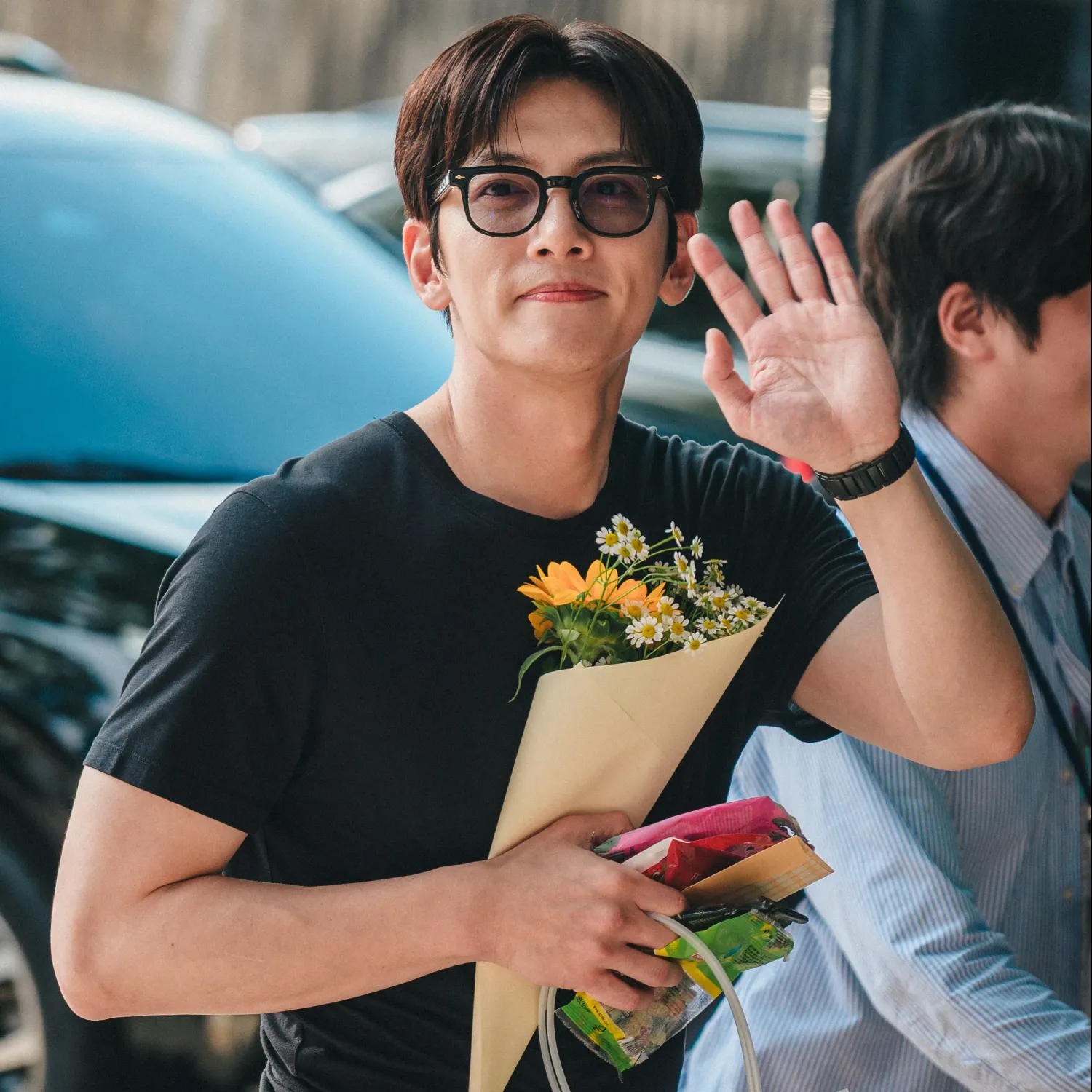 Behind-the-scenes cut of Ji Changwook