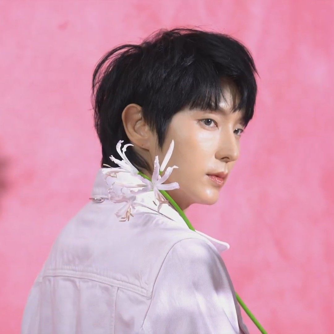 Latest photo of Lee Joongi