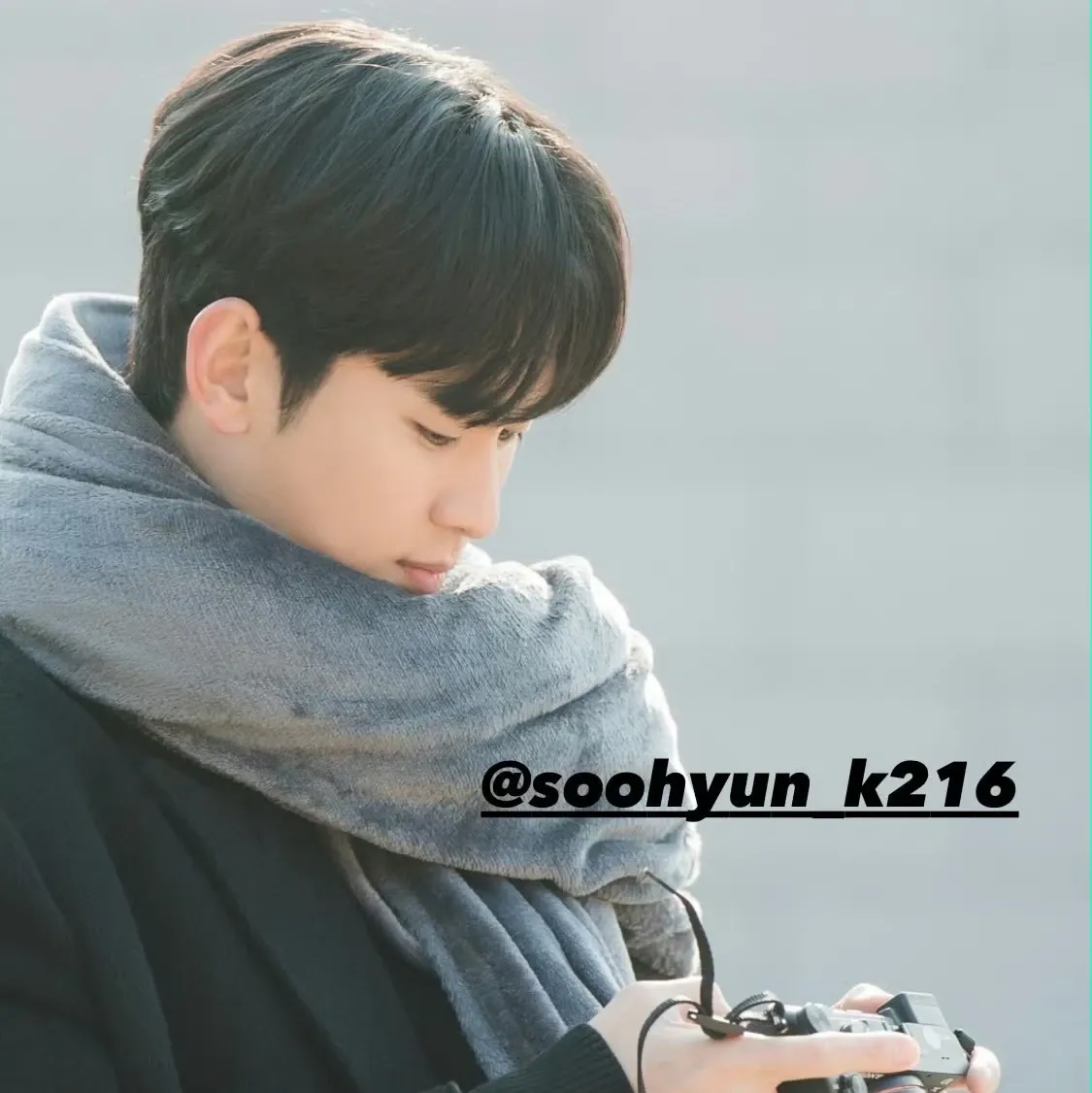 A moment captured by a fan of Kim Soohyun