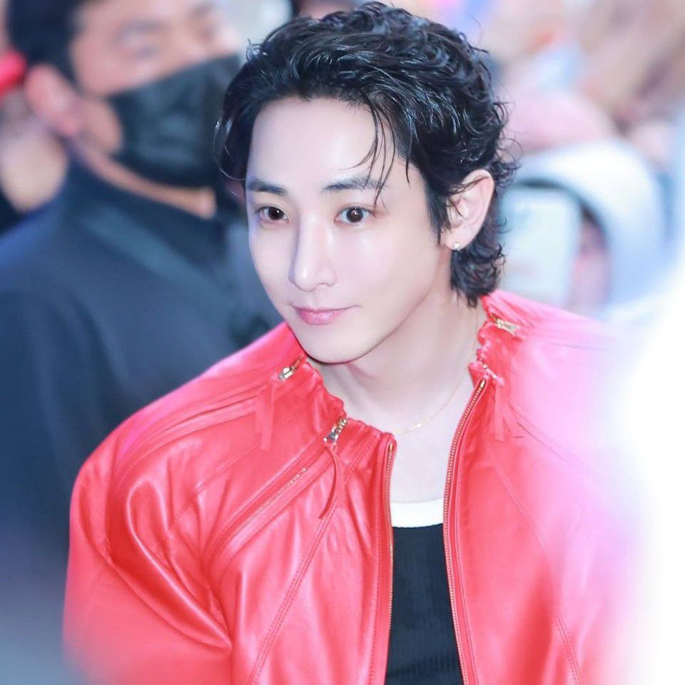 Behind-the-scenes cut of Lee Soohyuk