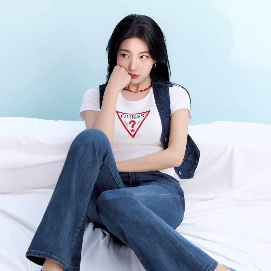 A moment captured by a fan of Bae Suzy