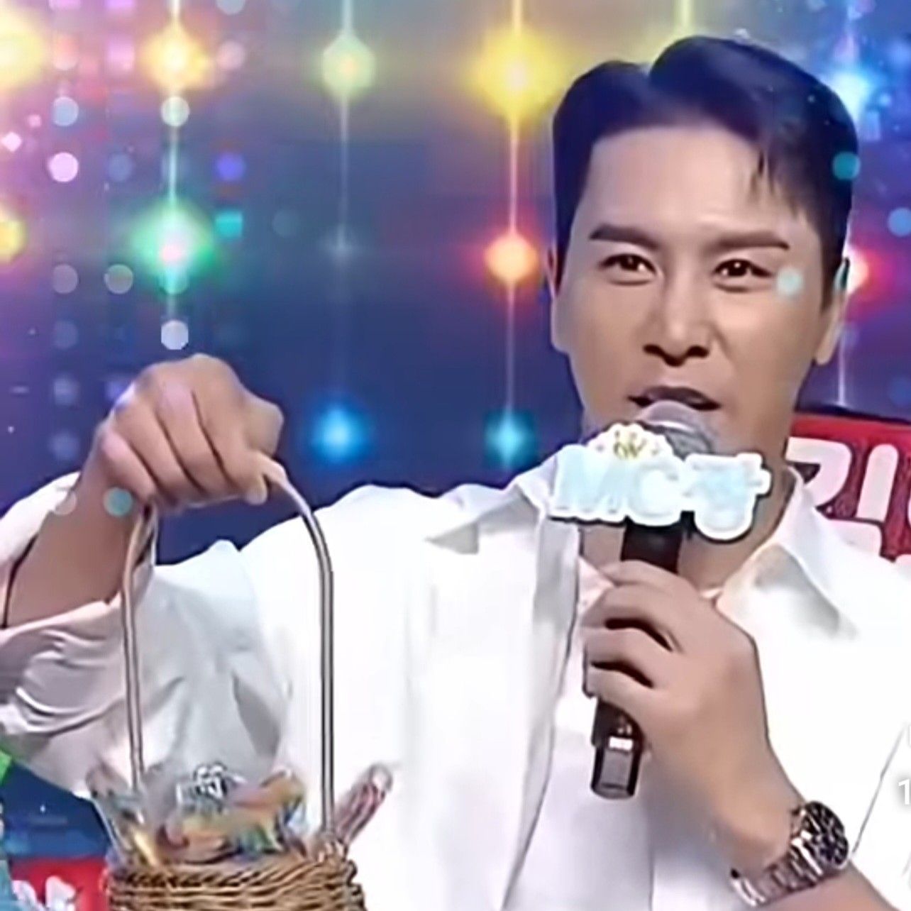 チャン・ミンホの最近の活動ショット