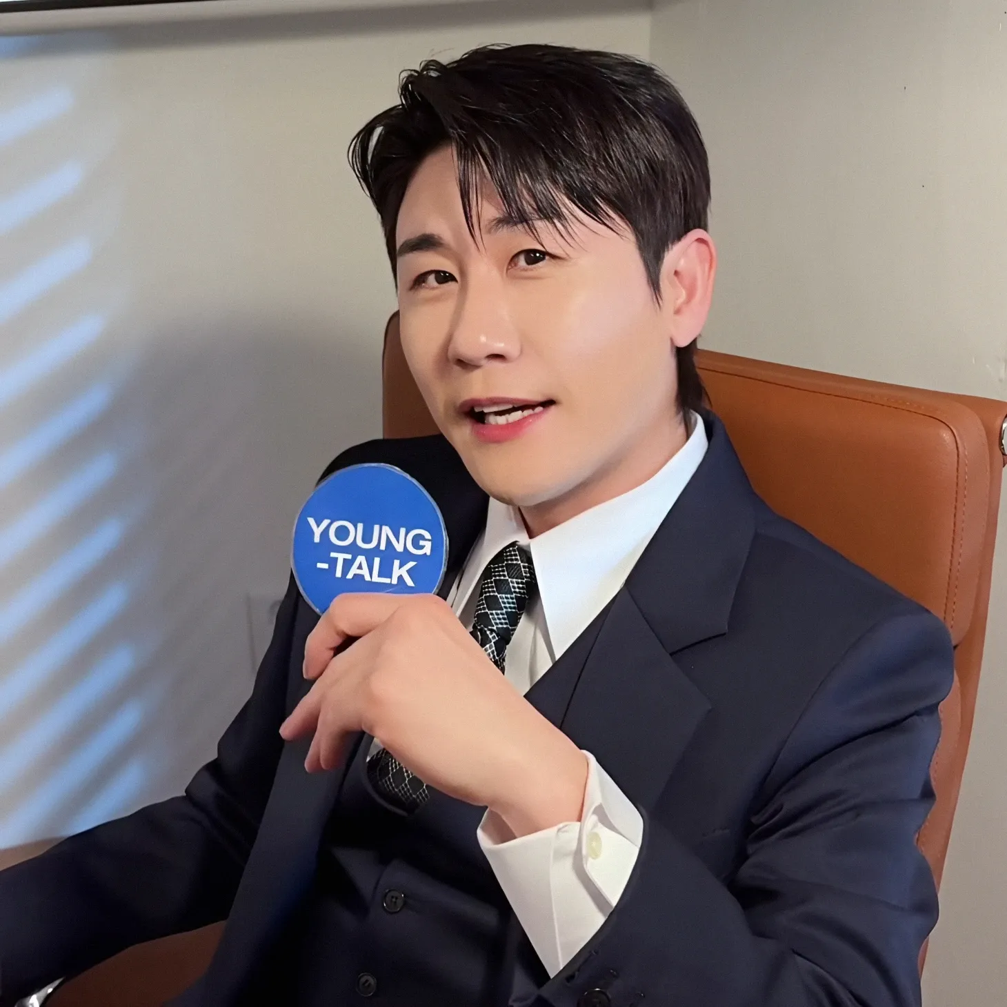 영탁의 비하인드 컷