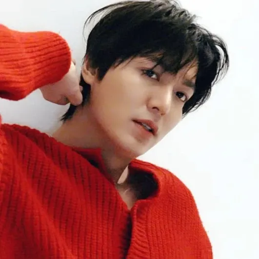 Recent activity shot of Lee Minho