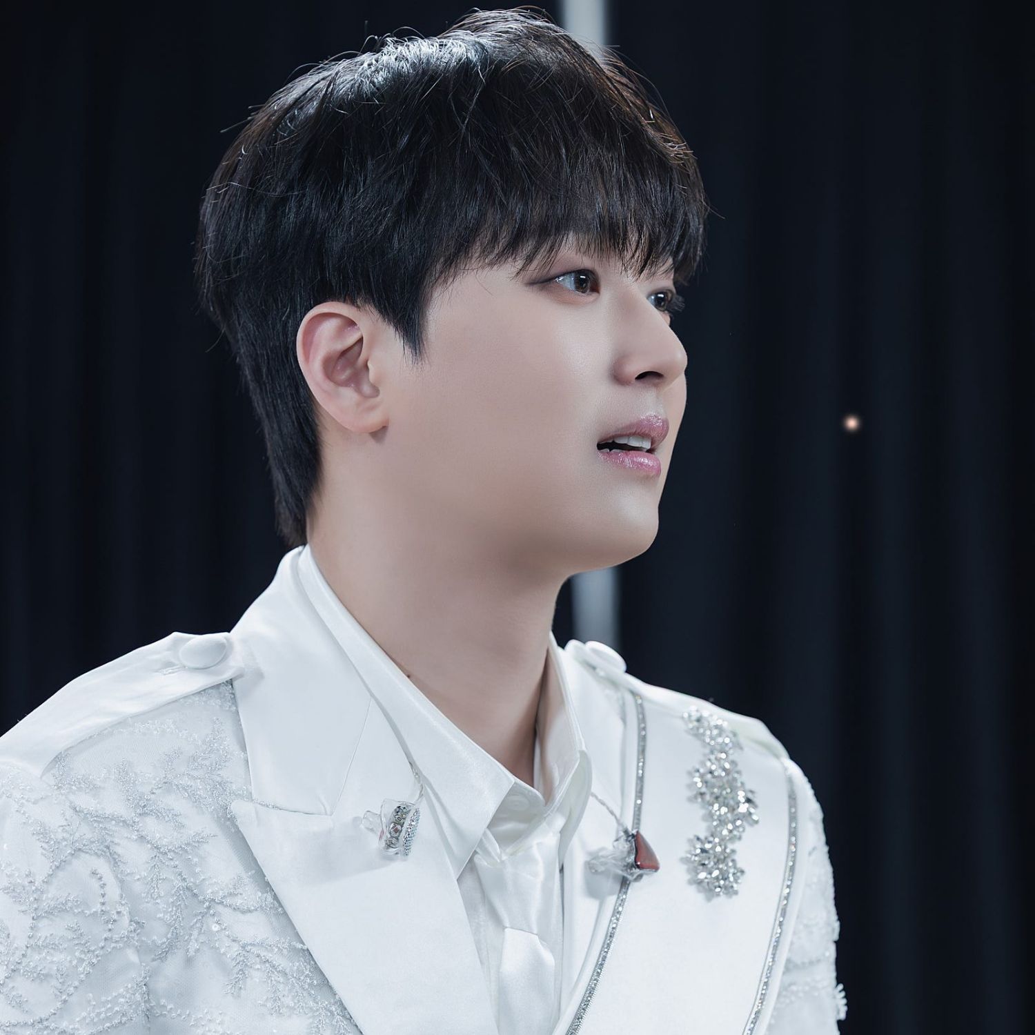 이찬원의 최신 사진