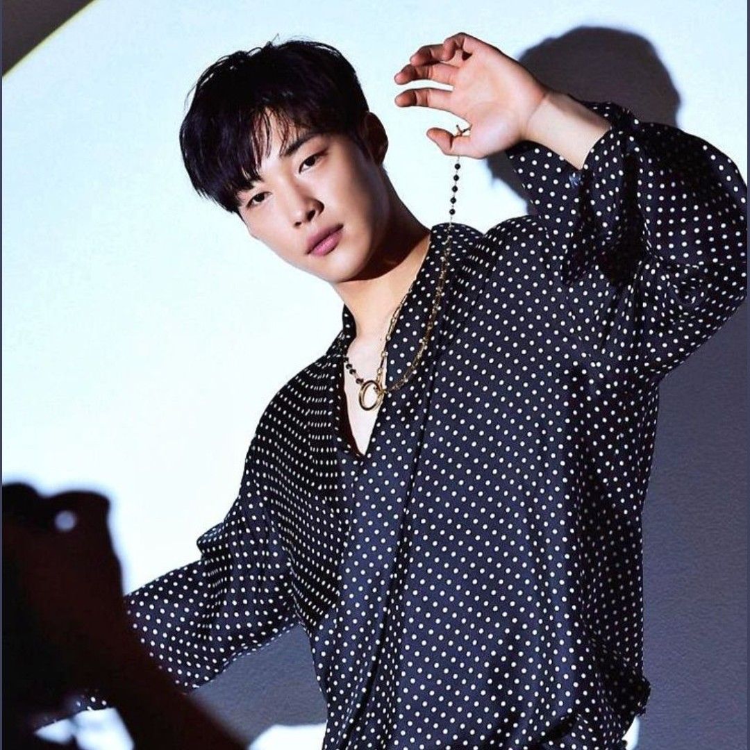 Behind-the-scenes cut of Woo Dohwan