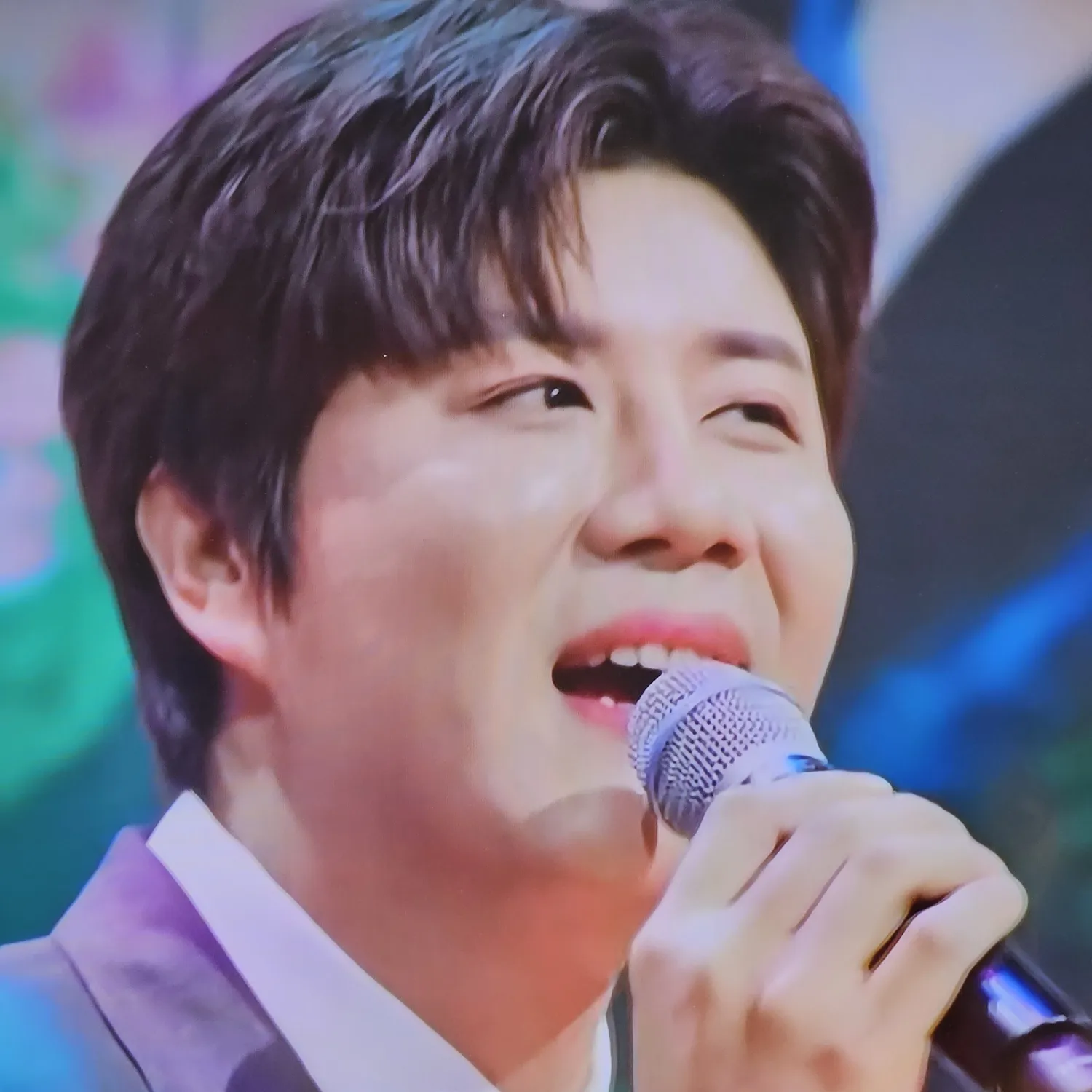Behind-the-scenes cut of Jin Haesung