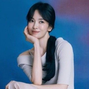 Behind-the-scenes cut of Song Hyekyo