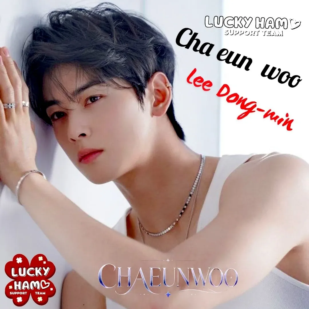 A moment captured by a fan of Cha Eunwoo