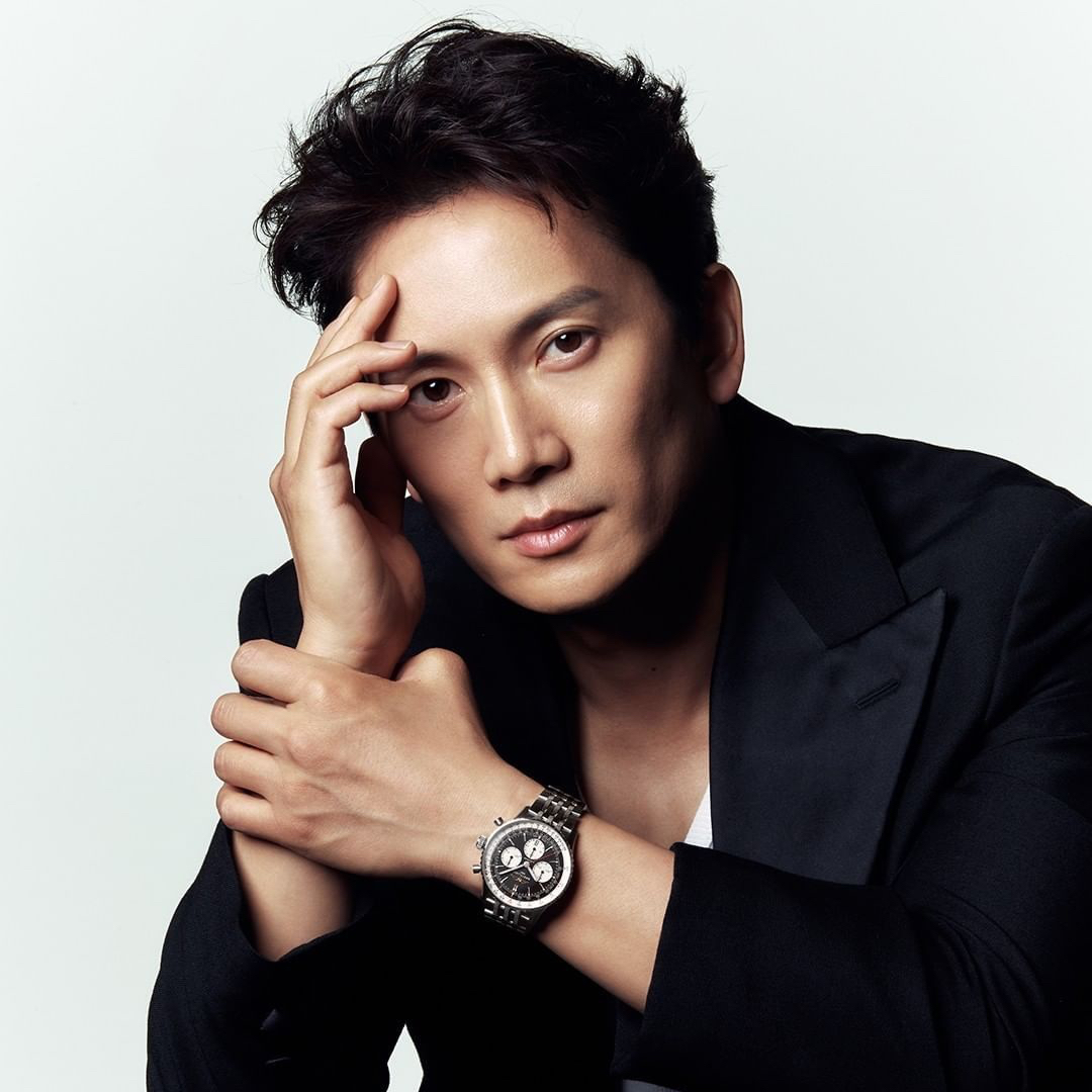 Recent activity shot of Ji Sung