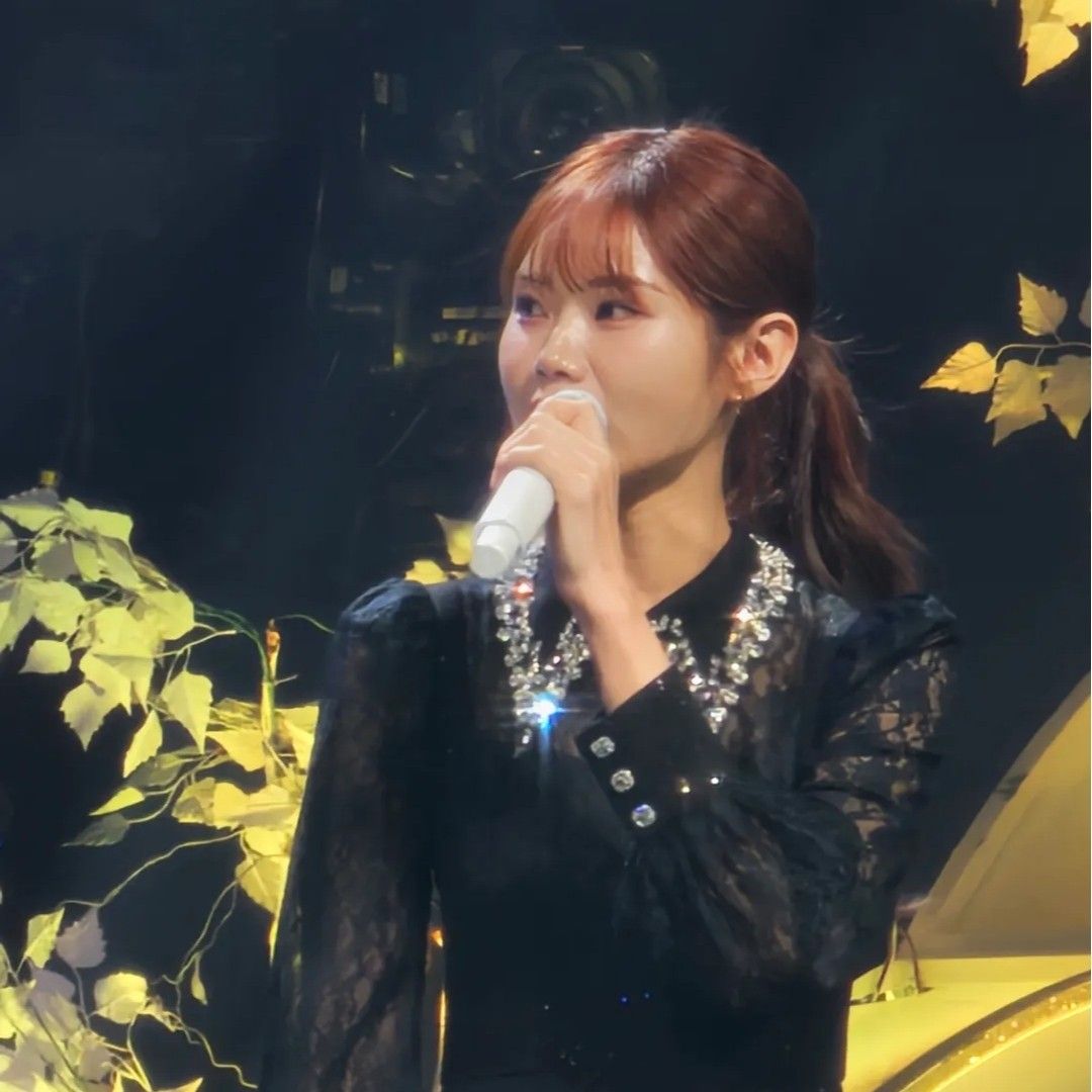 Behind-the-scenes cut of Bae Ahyeon