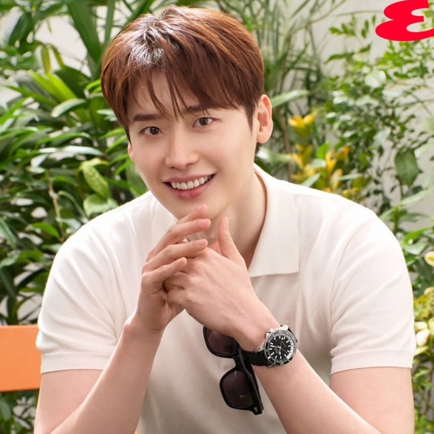 Latest photo of Lee Jongsuk