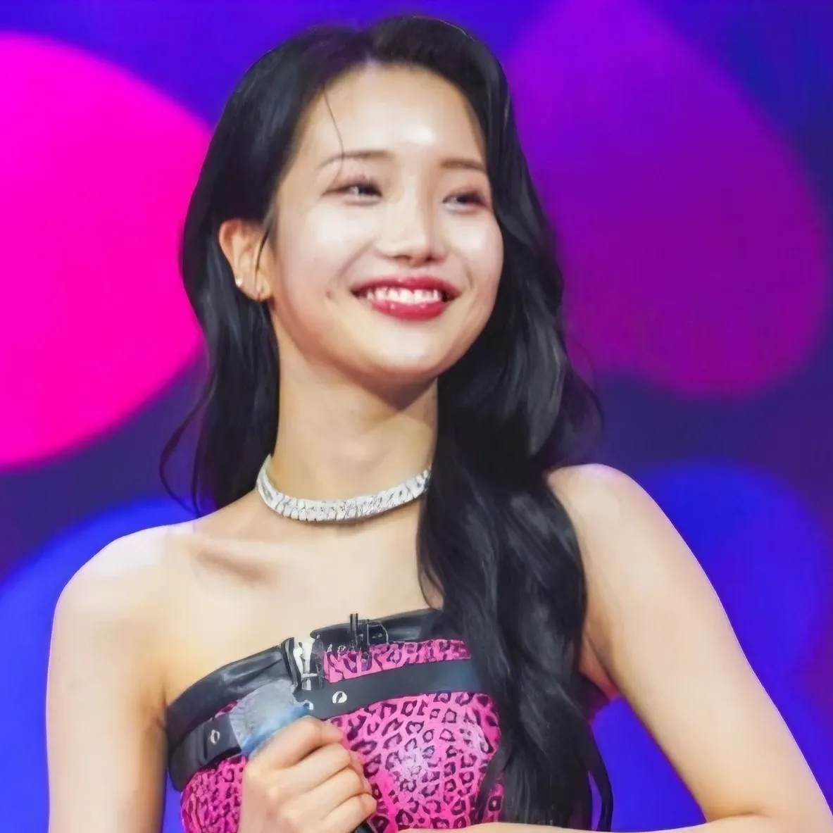 Behind-the-scenes cut of Kim Soyeon (2004)