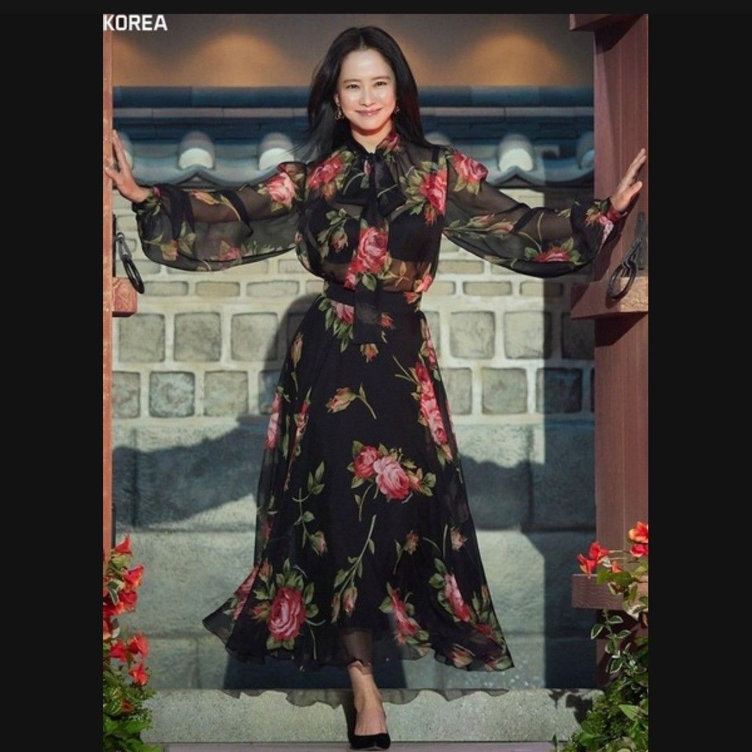 A moment captured by a fan of Song Jihyo