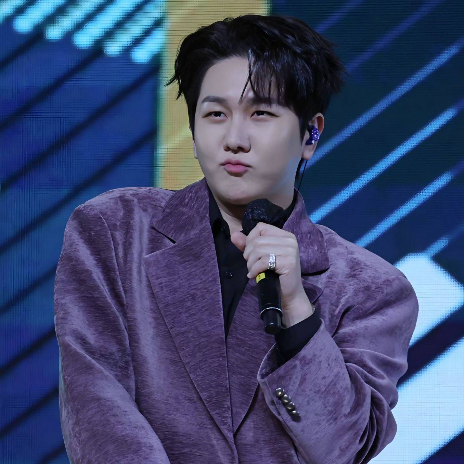 Behind-the-scenes cut of Kim Soochan