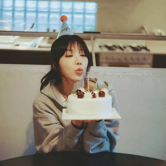 Cuplikan di balik layar dari Jung Eunji