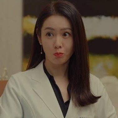 Foto terbaru dari Son Yejin