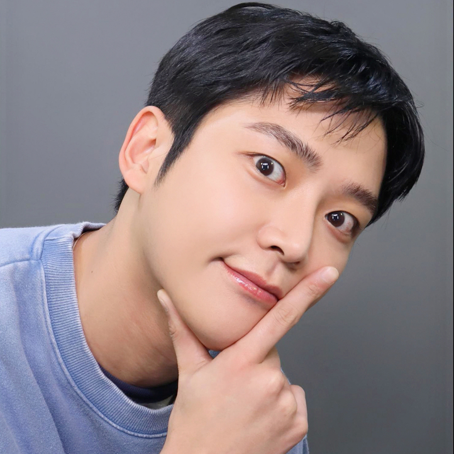 Foto terbaru dari Rowoon