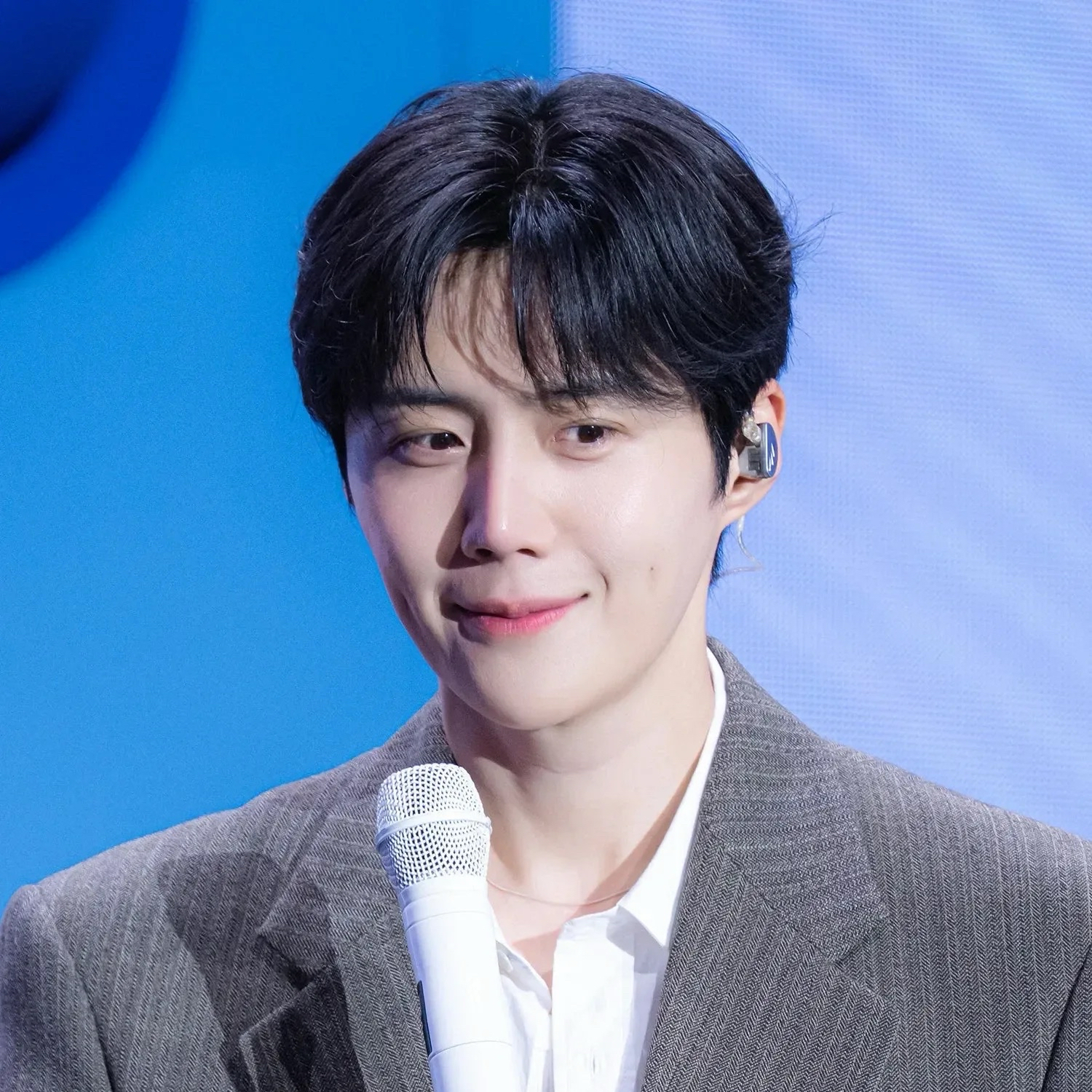 김선호의 최신 사진