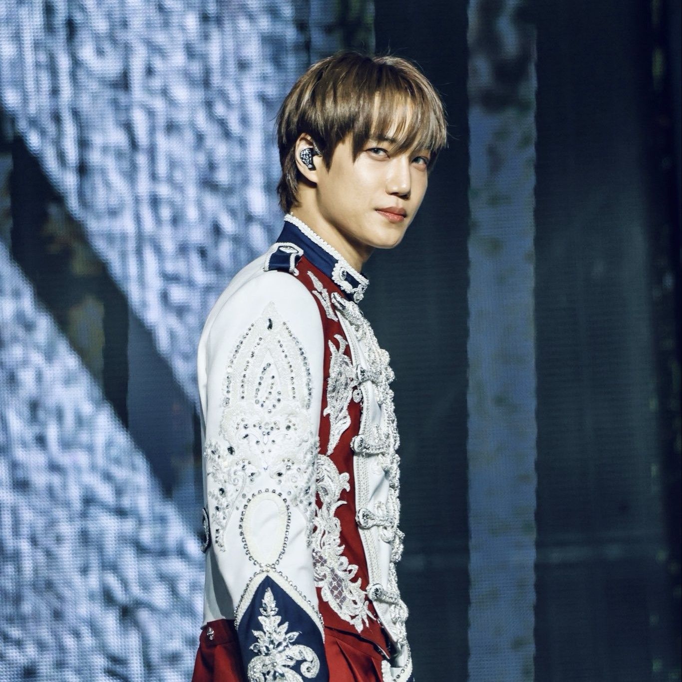 Behind-the-scenes cut of KAI