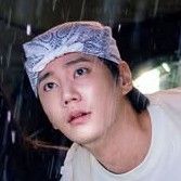 Behind-the-scenes cut of Lee Junyoung