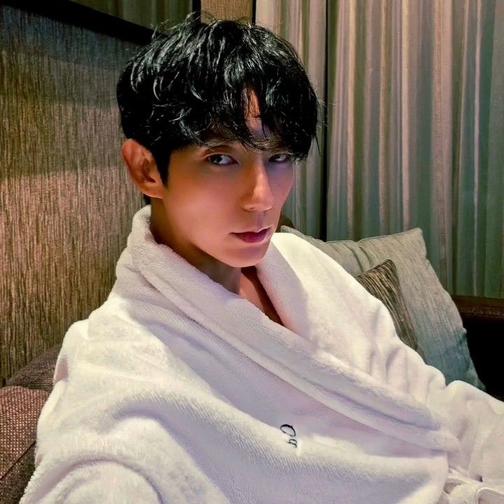 Recent activity shot of Lee Joongi