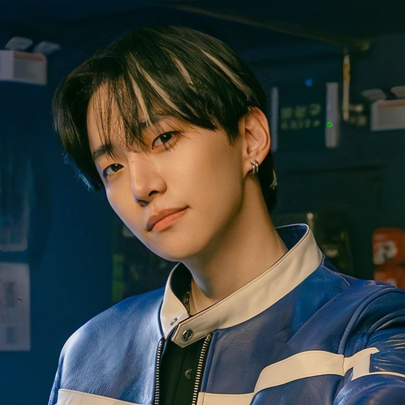 イ・ジュノのビハインドカット