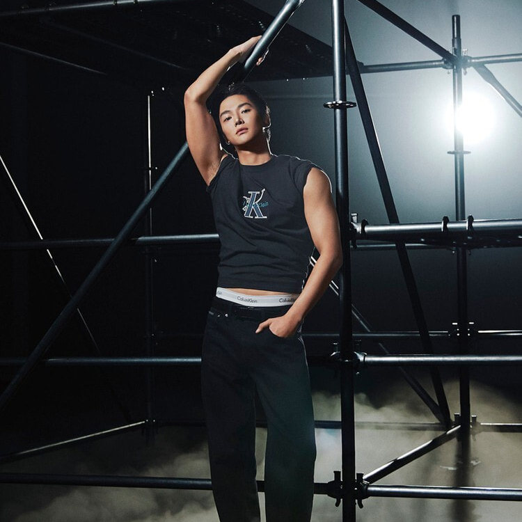 Cuplikan di balik layar dari Rowoon