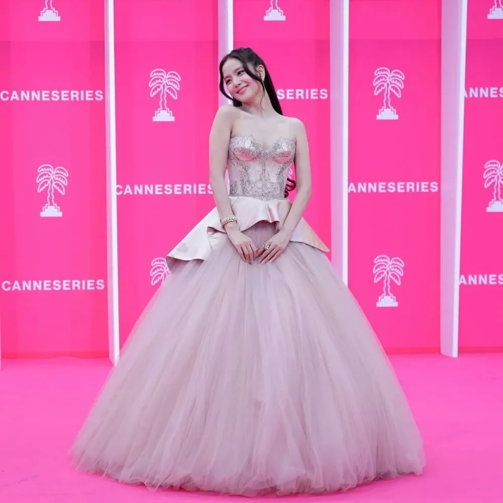 A moment captured by a fan of Jisoo (1995)