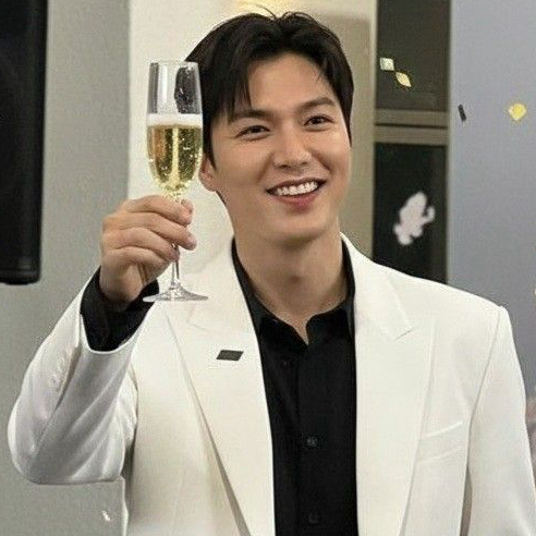 Latest photo of Lee Minho