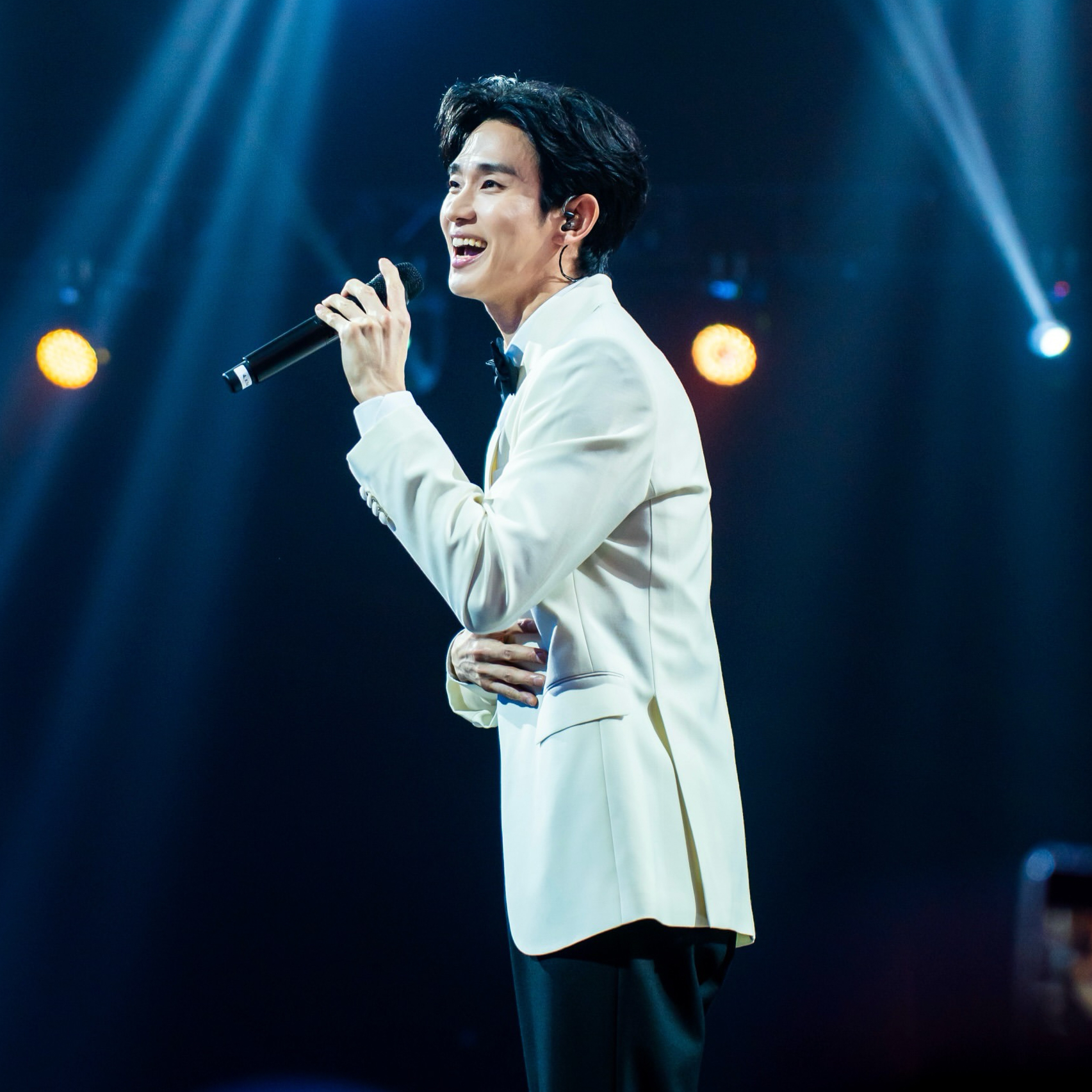 A moment captured by a fan of Kim Soohyun