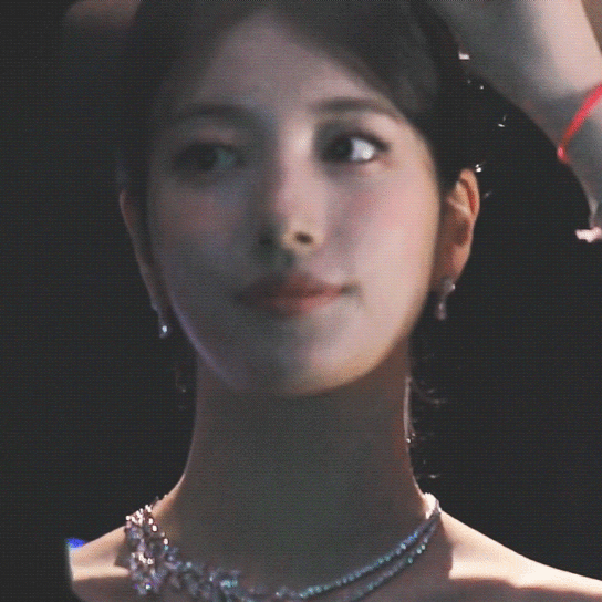 A moment captured by a fan of Bae Suzy