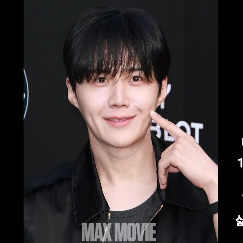 Behind-the-scenes cut of Kim Seonho