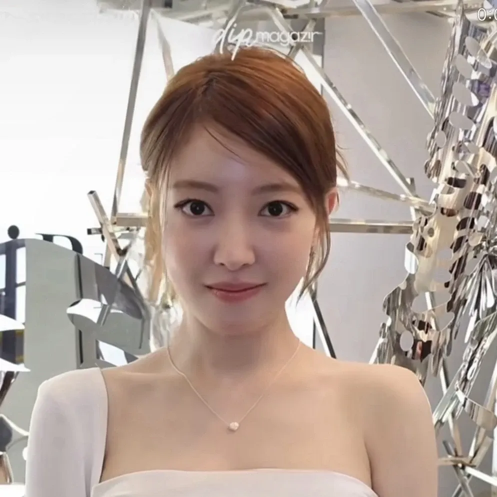 Recent activity shot of Lee Seyoung