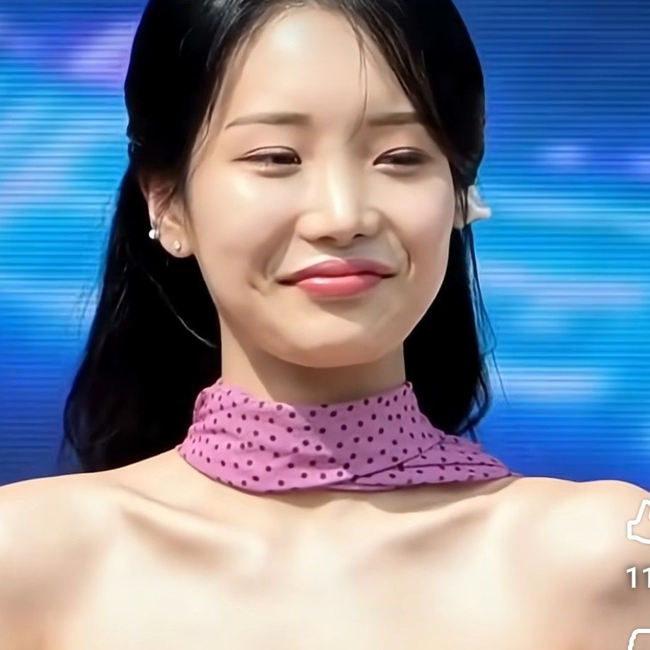 A moment captured by a fan of Kim Soyeon (2004)