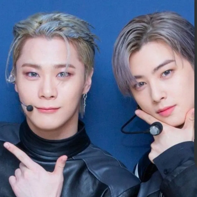 Behind-the-scenes cut of Cha Eunwoo