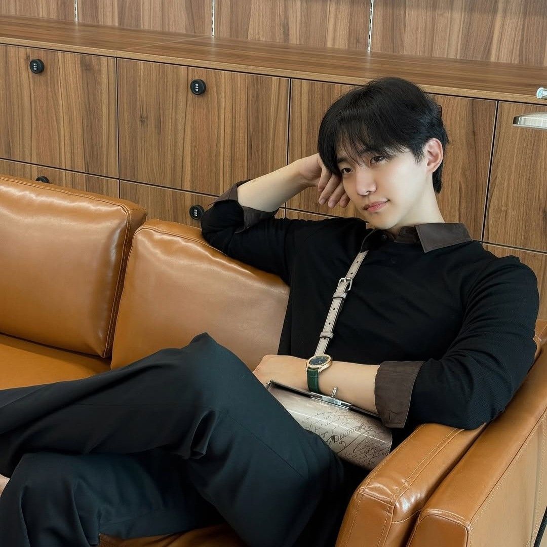 イ・ジュノのビハインドカット