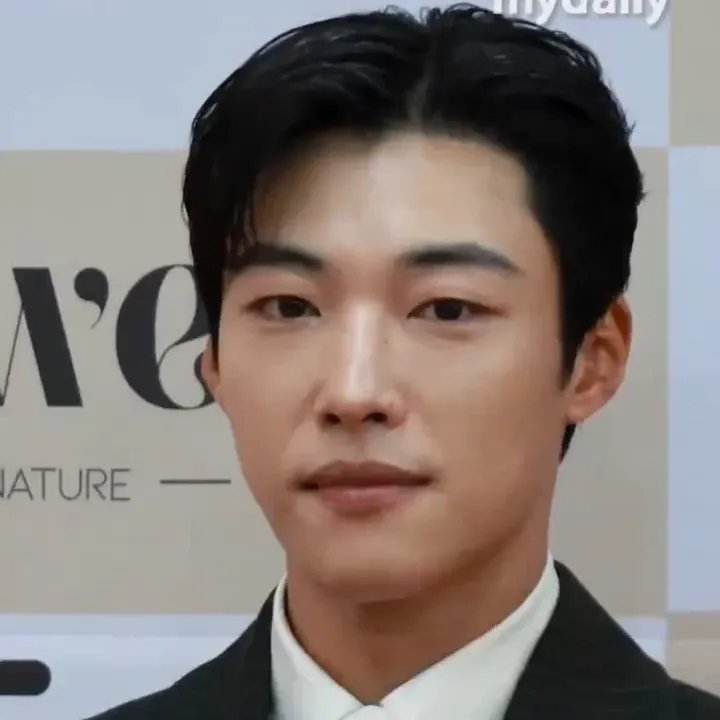 Behind-the-scenes cut of Woo Dohwan