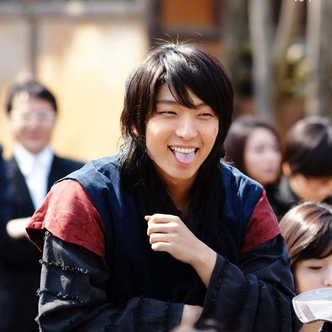 Recent activity shot of Lee Joongi