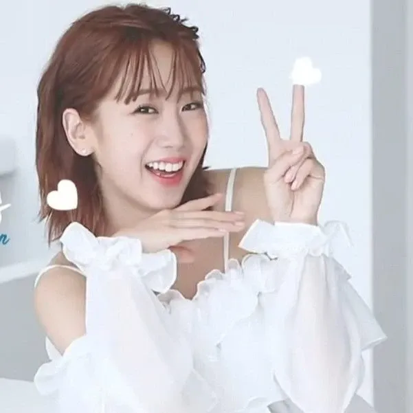 A moment captured by a fan of Kang Hyeyeon