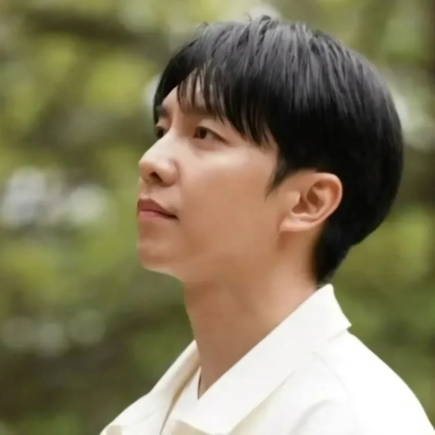 Foto kegiatan terbaru dari Lee Seunggi