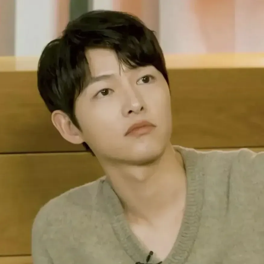 송중기의 최신 사진