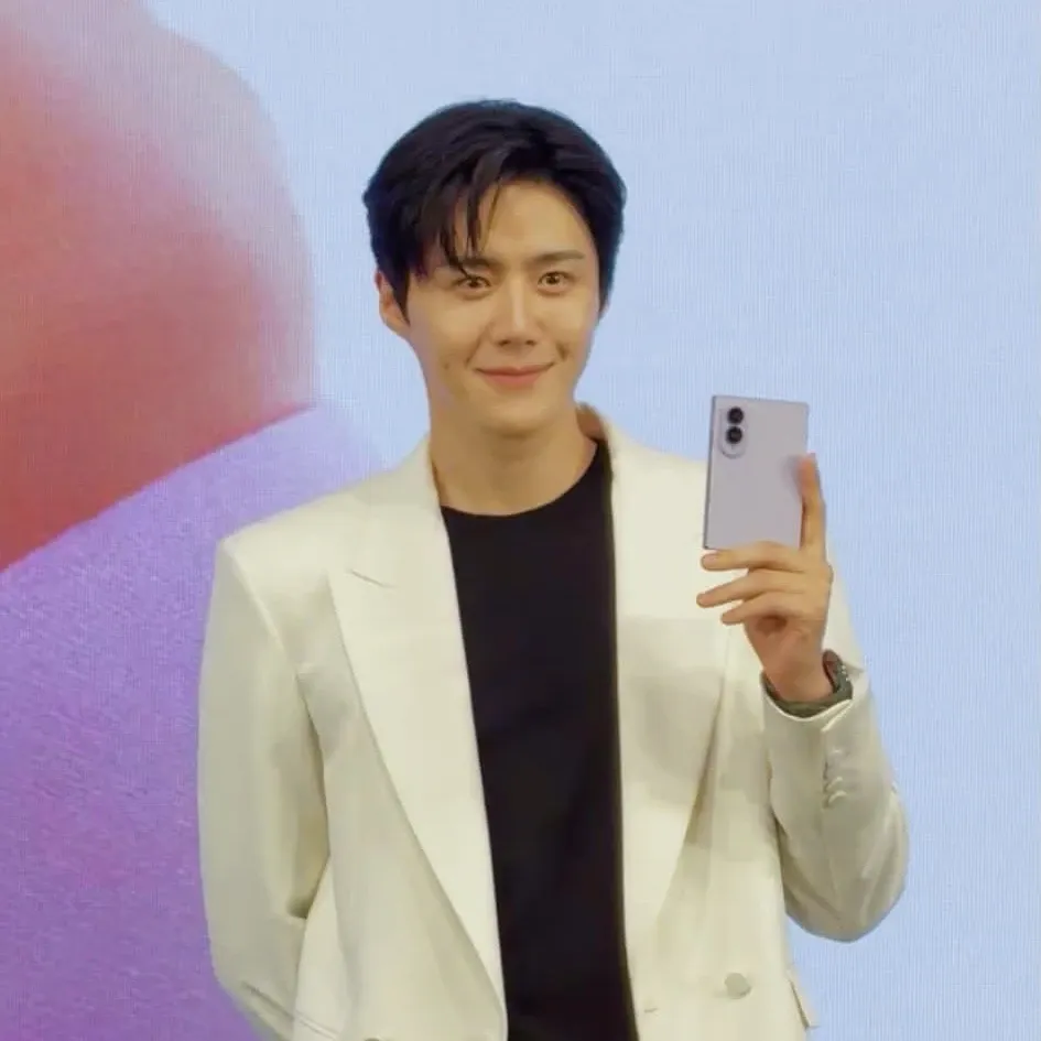 김선호 최근 활동샷
