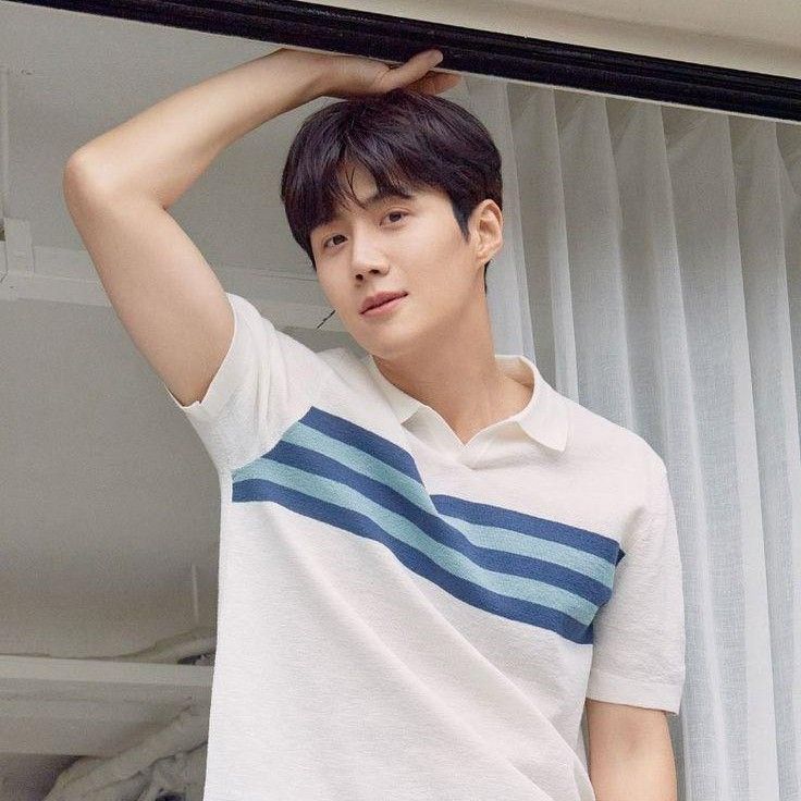 Behind-the-scenes cut of Kim Seonho