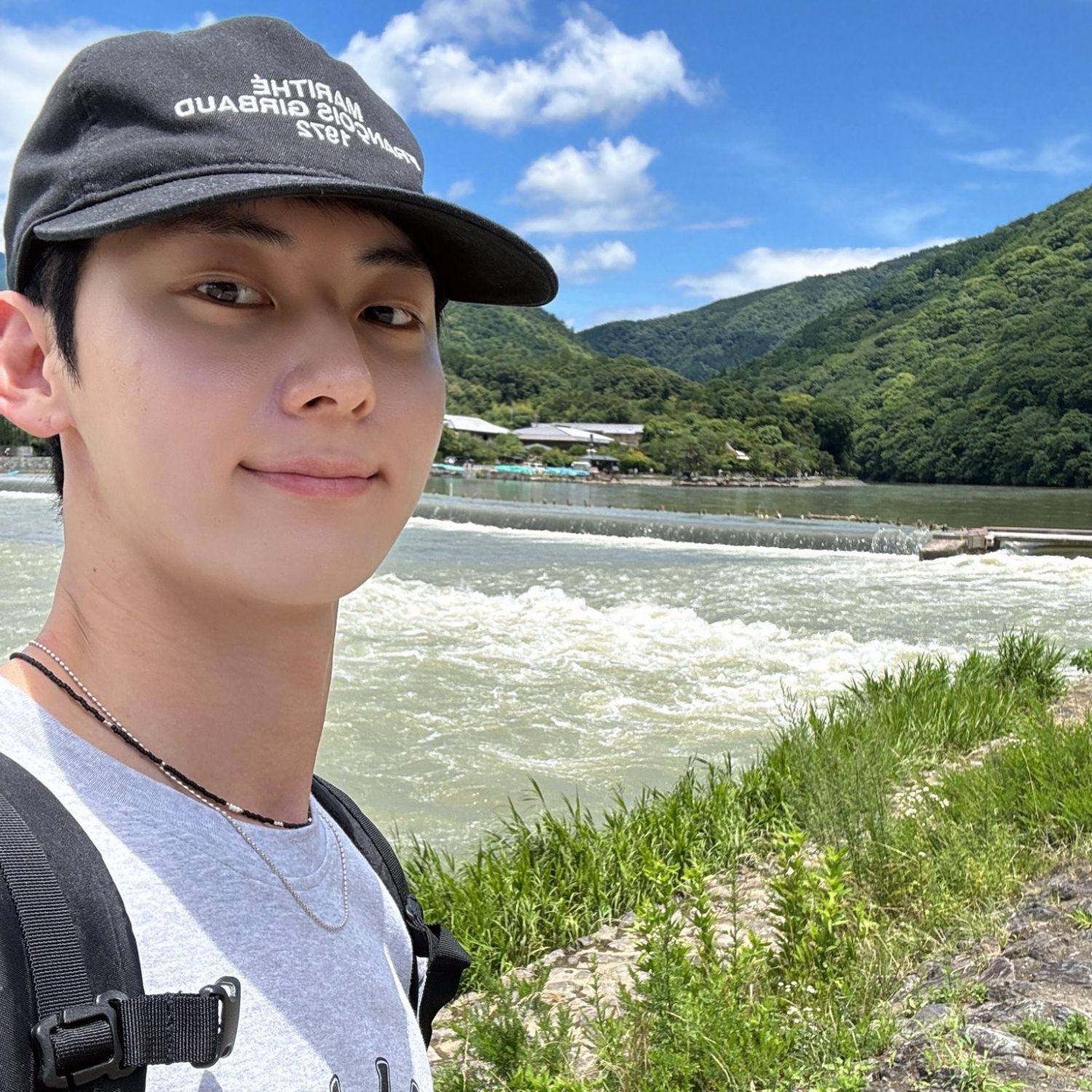 Behind-the-scenes cut of Hwang Minhyun