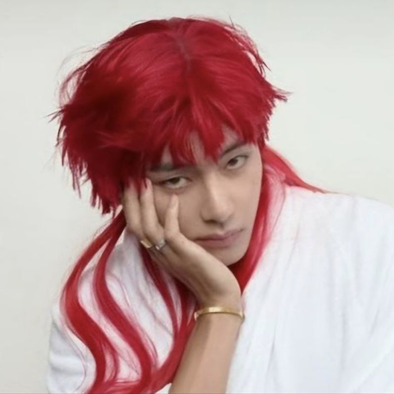 Recent activity shot of Kim Taehyung (V)