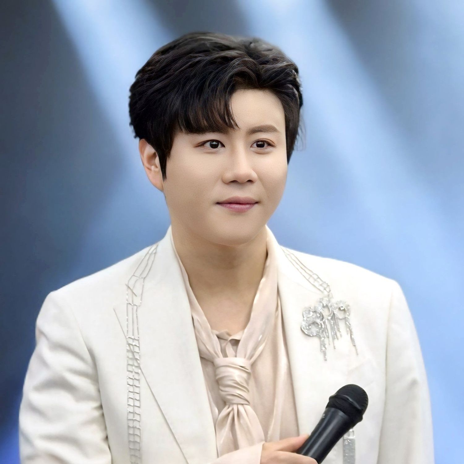 Behind-the-scenes cut of Jin Haesung